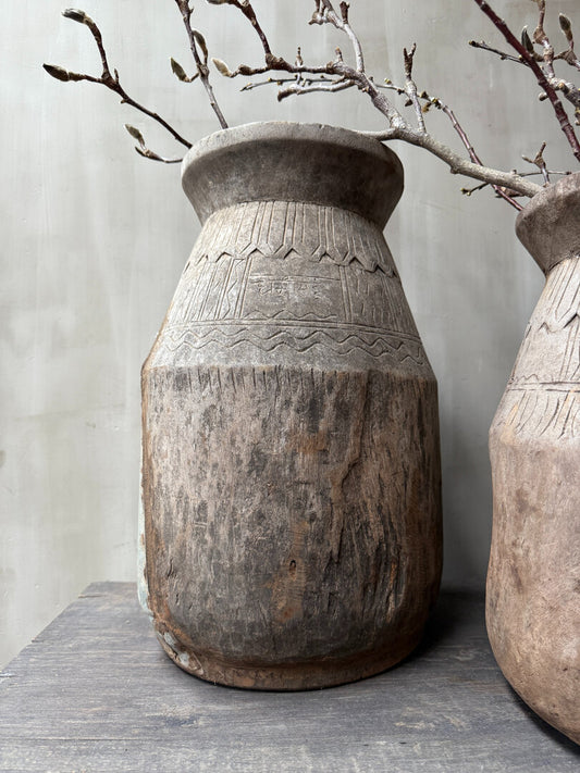 Nepalese kruik XL houtsnijwerk