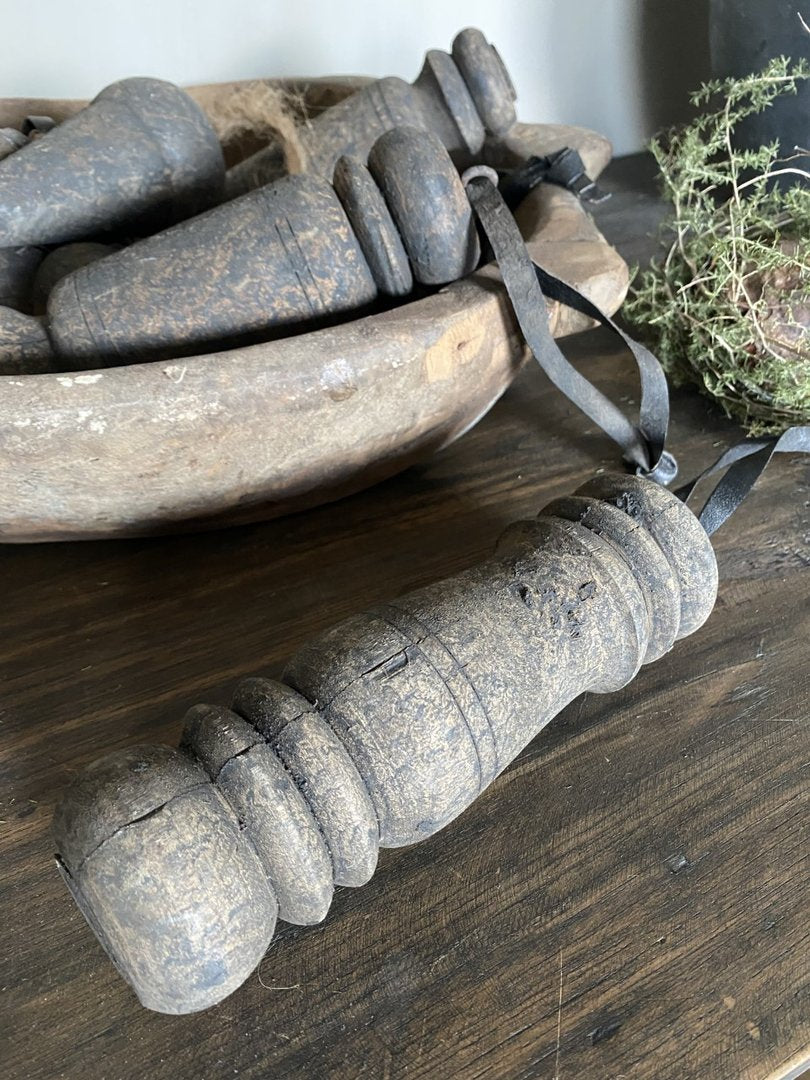 Oude houten klossen - My Sober Home