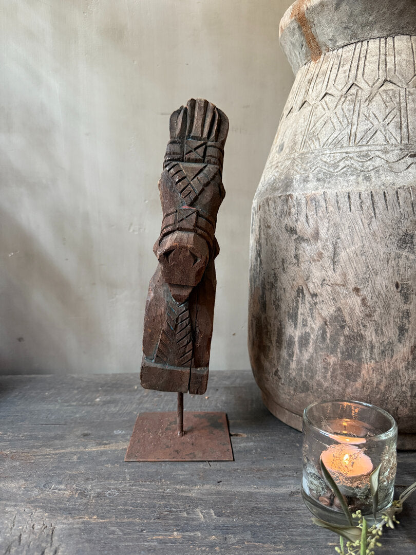 Ornament paard op standaard