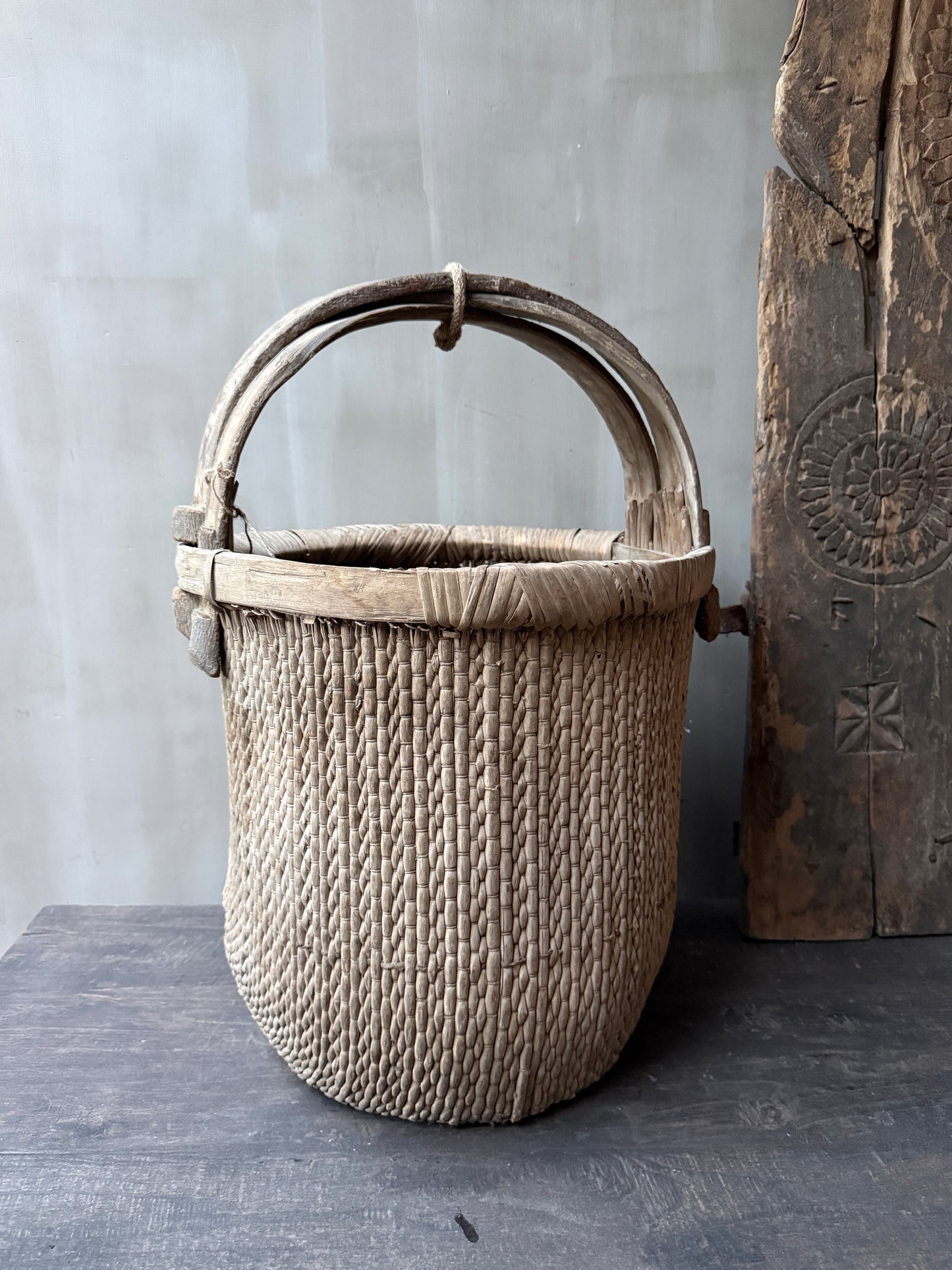 Chinese plukmand met hengsel