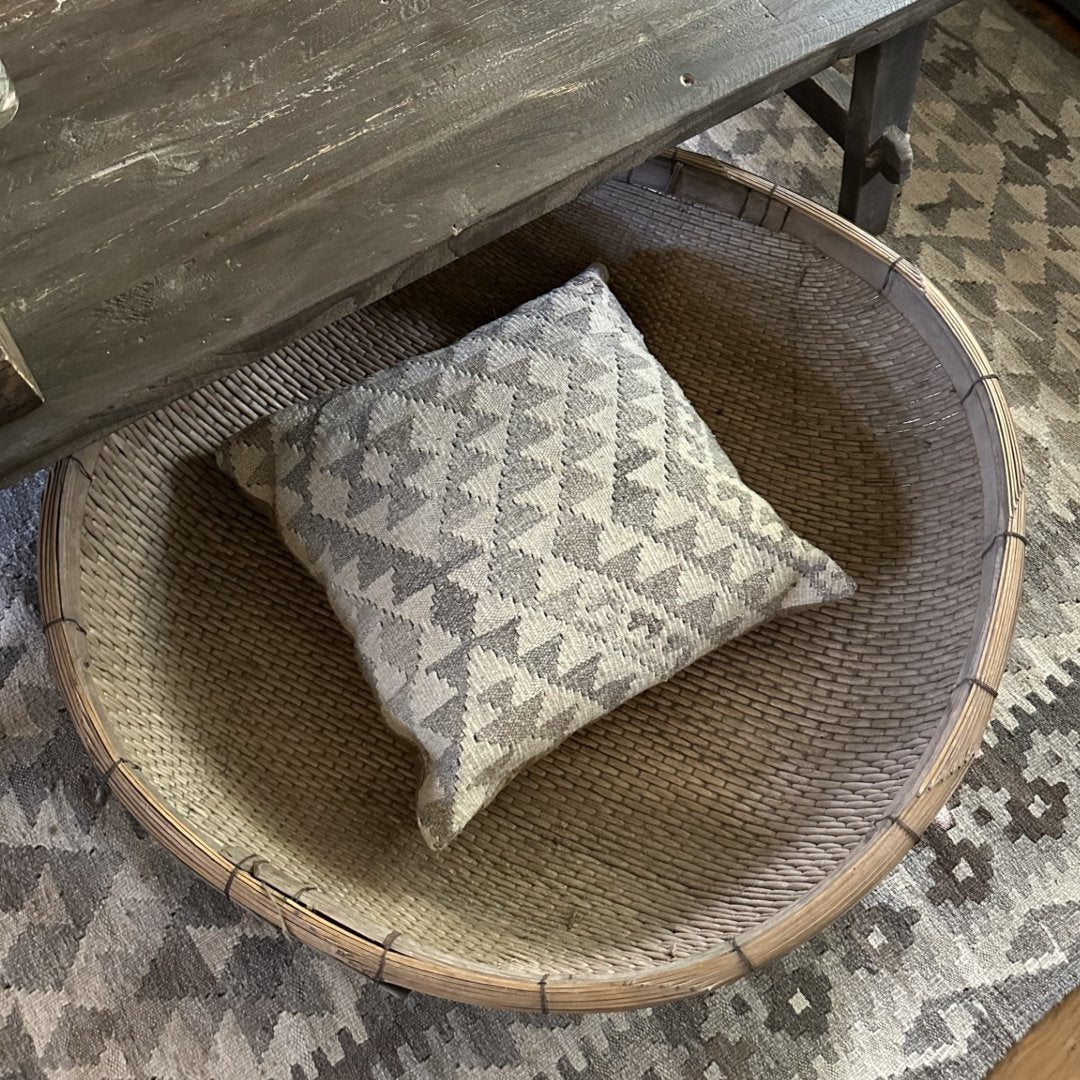 Antieke oosterse rijst mand vierkant - My Sober Home