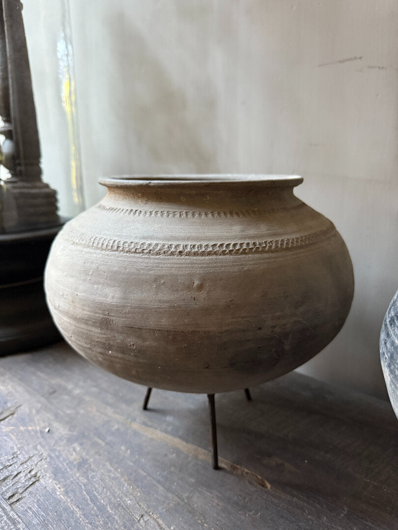 Wankel / tuimel potje op statief