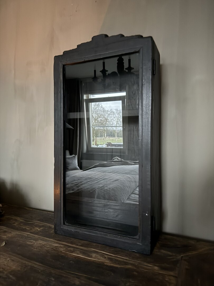 Vitrine wandkast