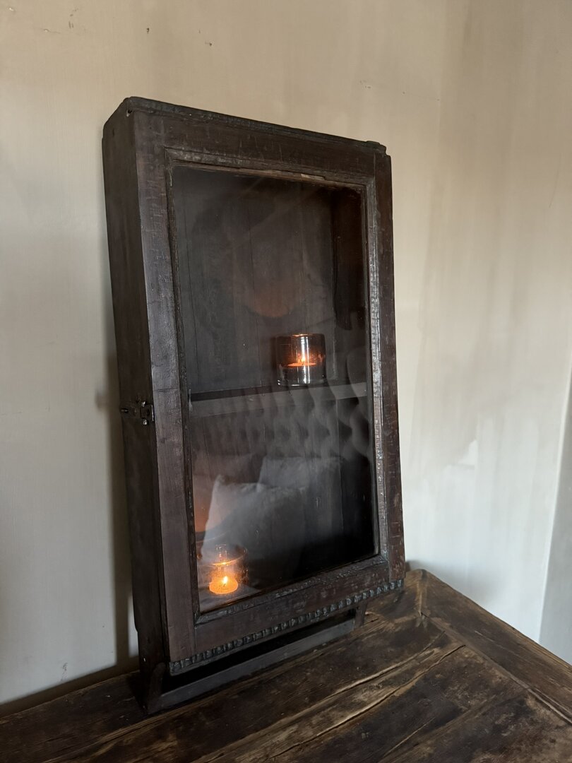 Vitrine wandkast